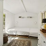 3 Bedroom Pet Friendly In
