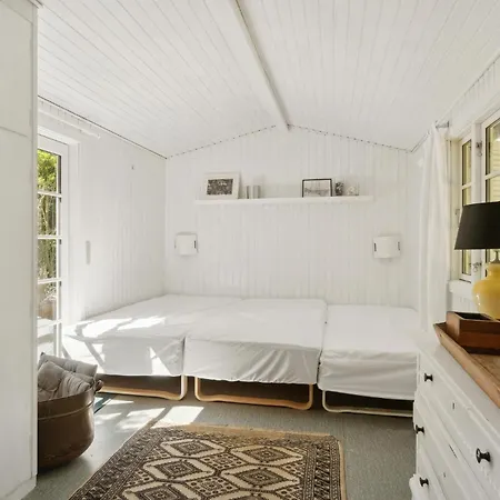 3 Bedroom Pet Friendly In